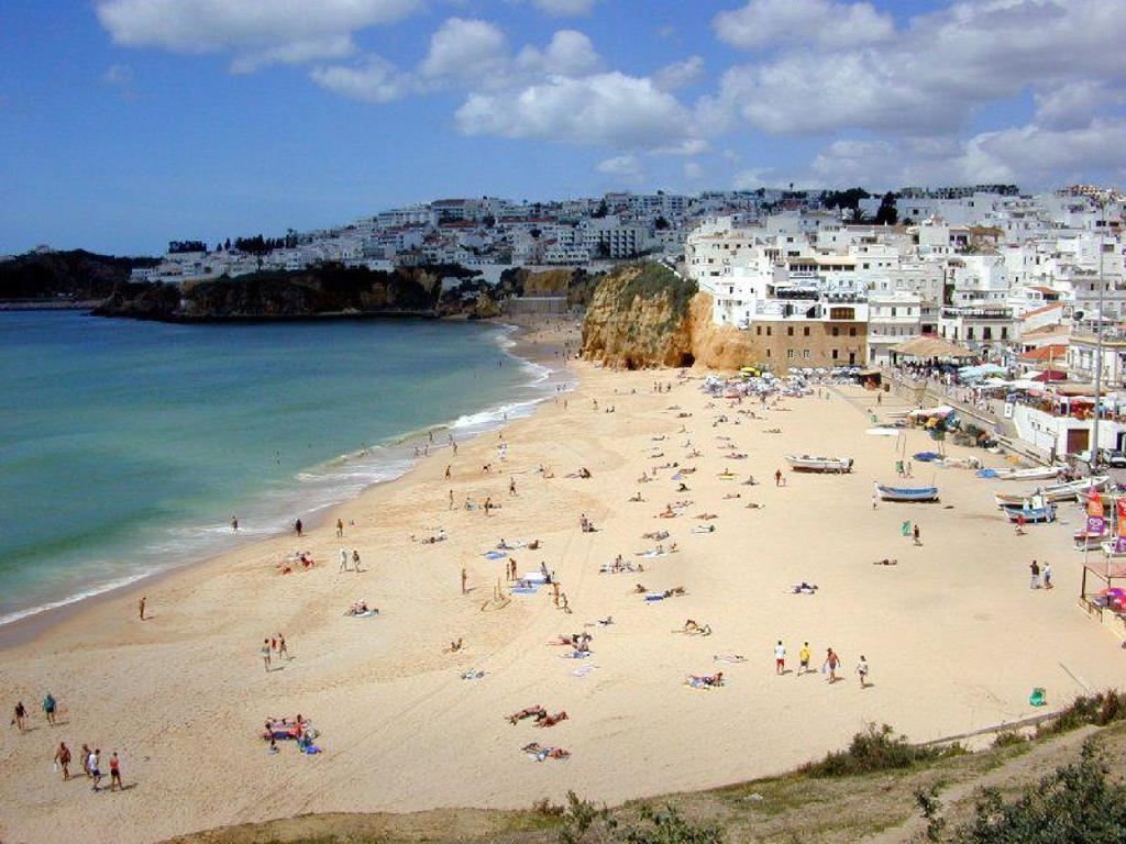 Hotel Residencial Capri By Umbral Albufeira Exterior foto
