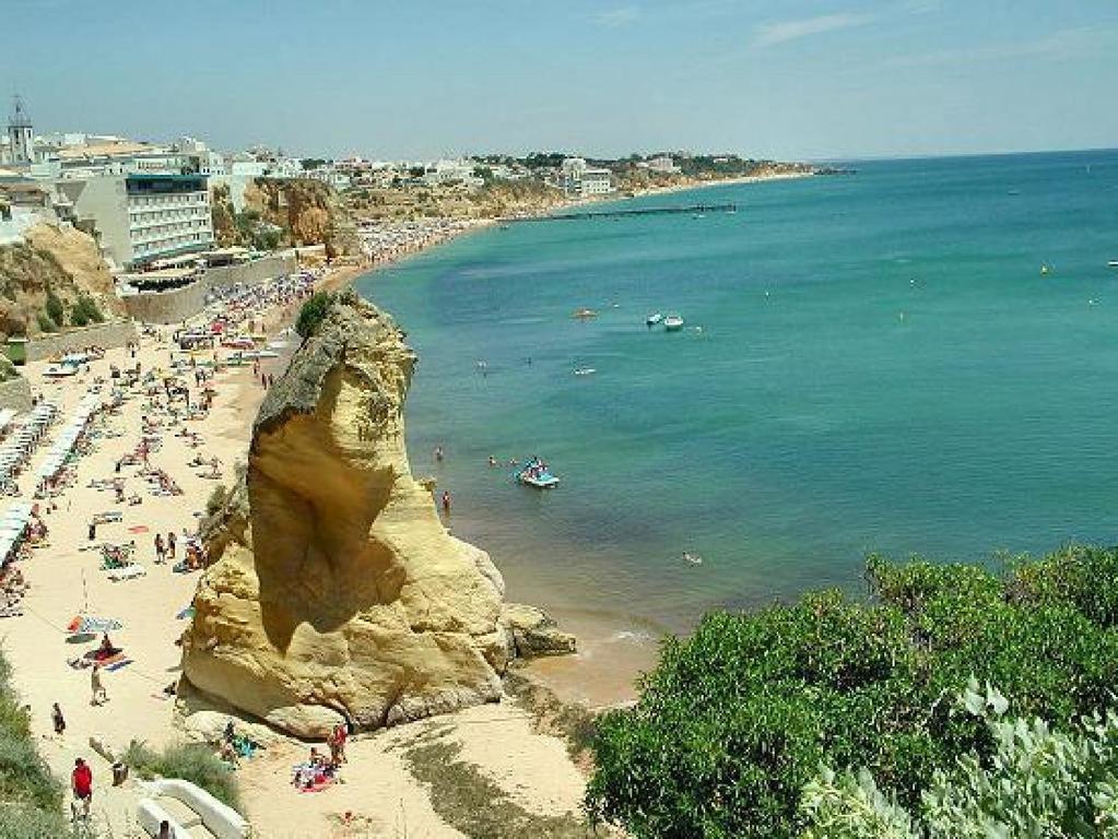Hotel Residencial Capri By Umbral Albufeira Exterior foto